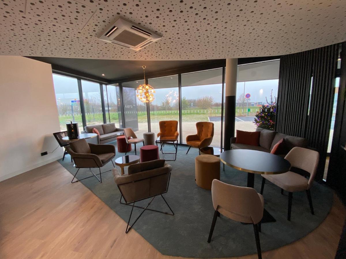 Hotel Akena Troyes - La Chapelle St-Luc Les Noes-pres-Troyes Bagian luar foto