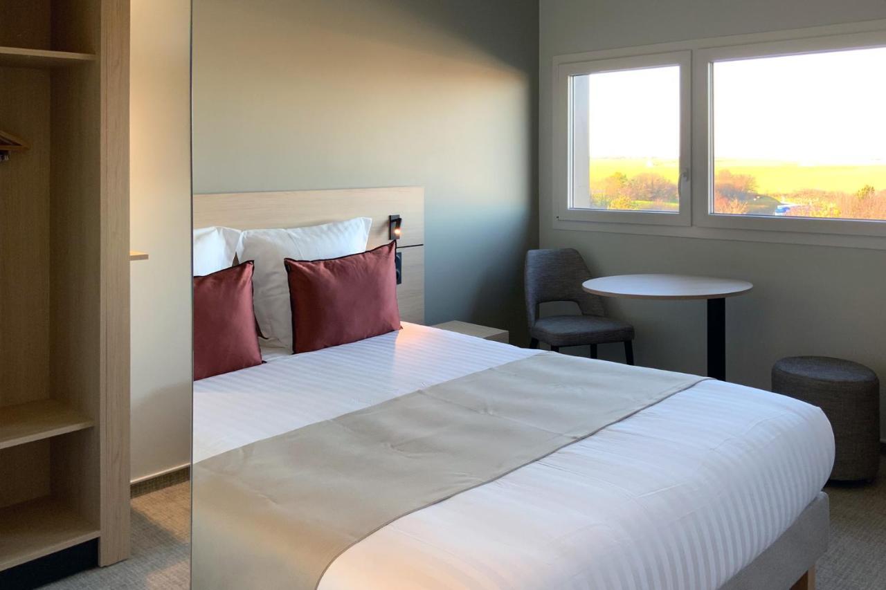 Hotel Akena Troyes - La Chapelle St-Luc Les Noes-pres-Troyes Bagian luar foto