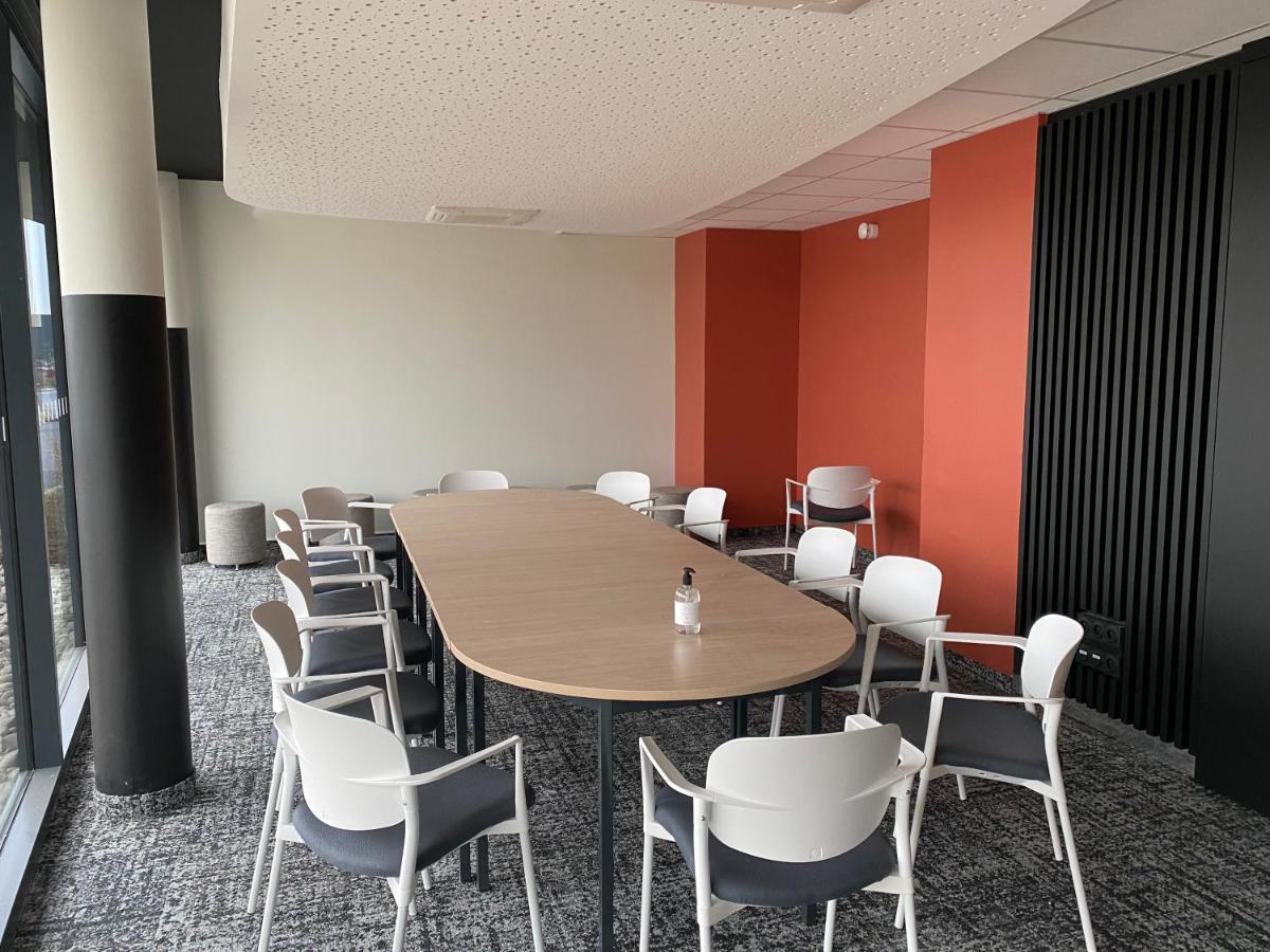 Hotel Akena Troyes - La Chapelle St-Luc Les Noes-pres-Troyes Bagian luar foto